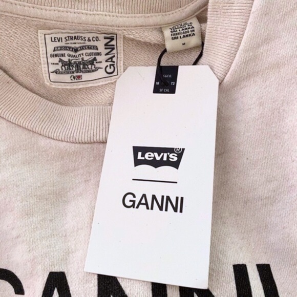 NEW Ganni x Levi's Snap Back Sweatshirt Nature Medium - Picture 16 of 17